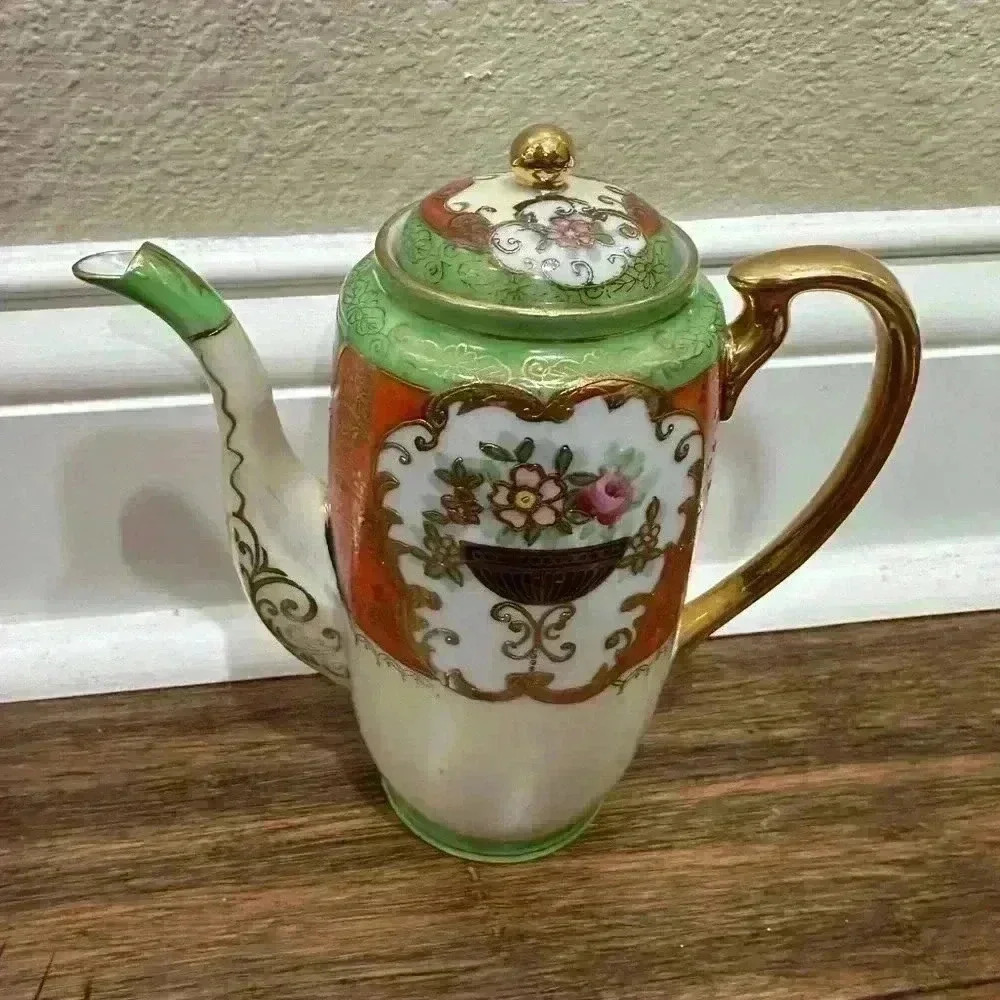 China - Made in Japan - teapot, plates and cups - Picture 2 of 9